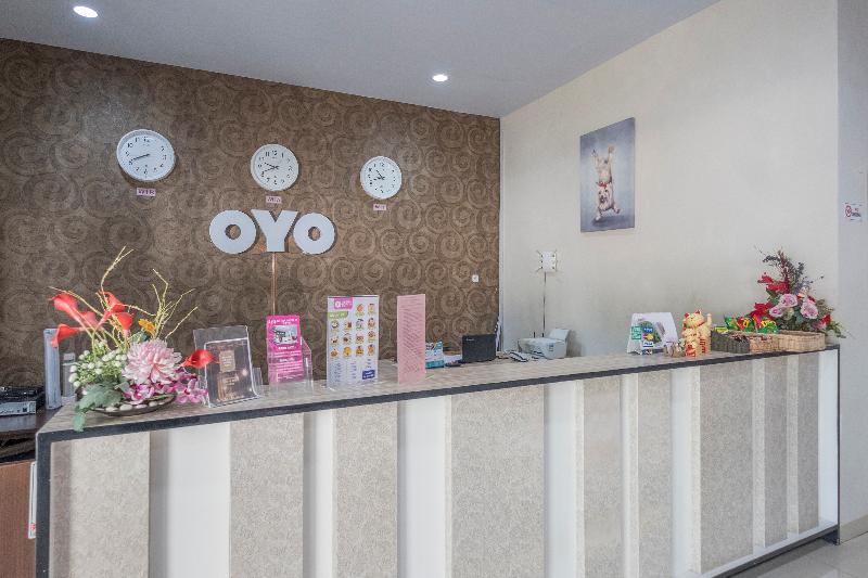 Hotel Astra Novilia Makassar Kültér fotó
